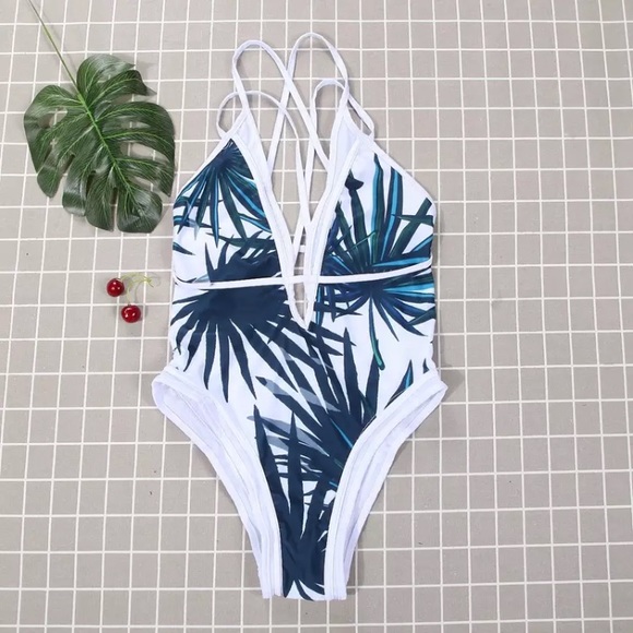 Strappy Monokini - Picture 2 of 4